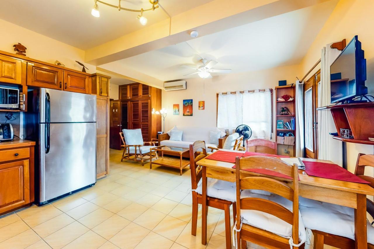 Coral Reef Condo San Pedro  Εξωτερικό φωτογραφία