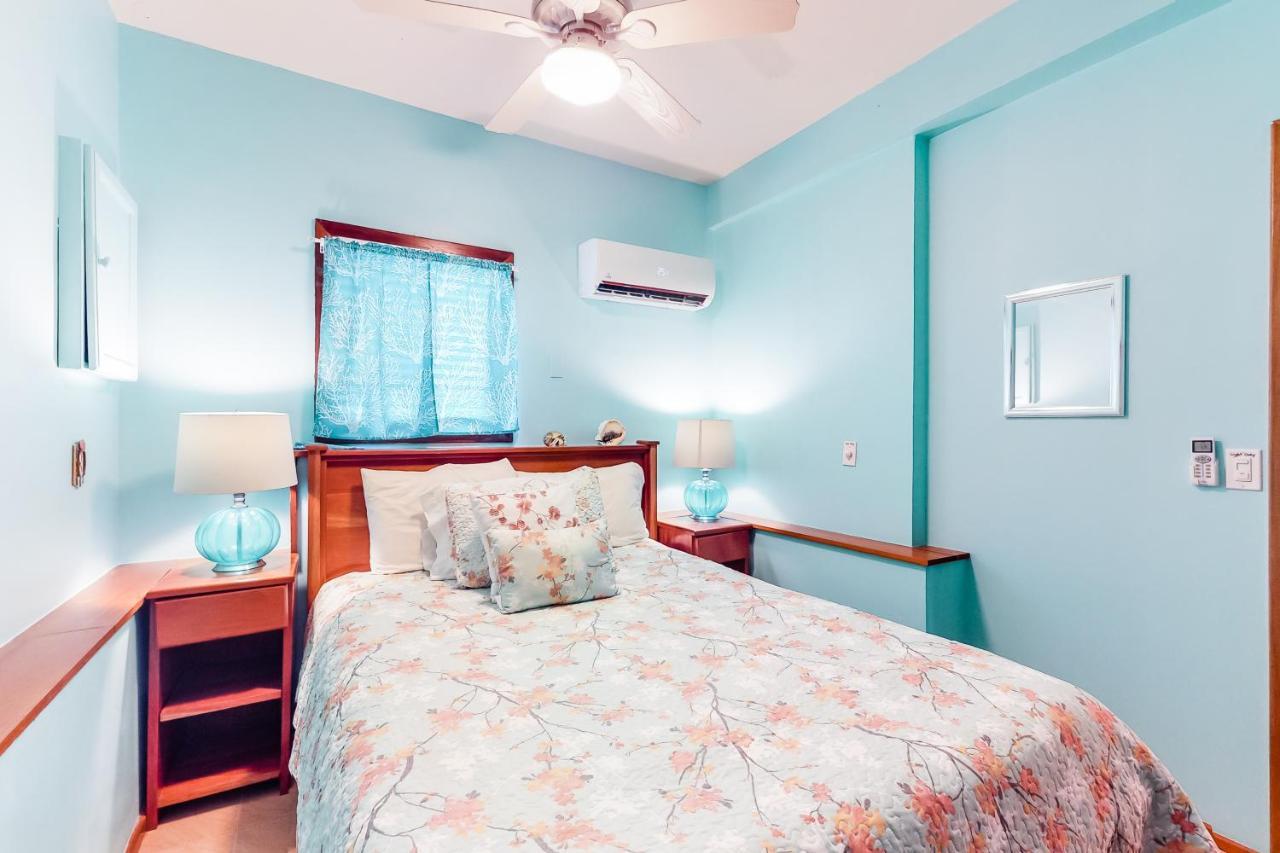 Coral Reef Condo San Pedro  Εξωτερικό φωτογραφία